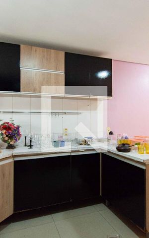 Casa para alugar com 400m², 3 quartos e 2 vagas Casa para alugar com 400m², 3 quartos e 2 vagasCozinha