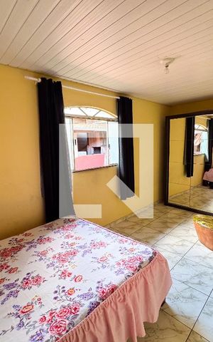 Casa à venda com 360m², 5 quartos e 2 vagas Casa à venda com 360m², 5 quartos e 2 vagasQuarto 1