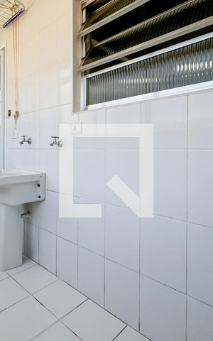 Apartamento à venda com 74m², 2 quartos e 1 vaga Apartamento à venda com 74m², 2 quartos e 1 vagaÁrea de Serviço