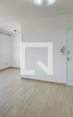 Apartamento à venda com 74m², 2 quartos e 1 vaga Apartamento à venda com 74m², 2 quartos e 1 vagaSala
