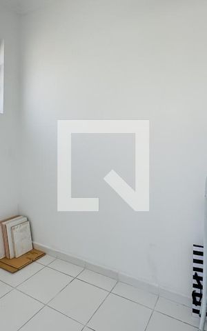 Apartamento à venda com 74m², 2 quartos e 1 vaga Apartamento à venda com 74m², 2 quartos e 1 vagaQuarto de Serviço