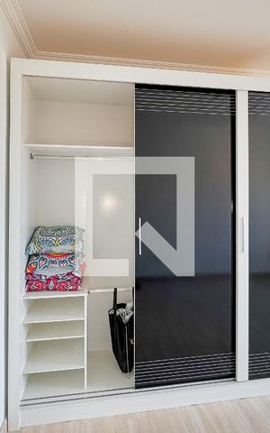 Apartamento à venda com 74m², 2 quartos e 1 vaga Apartamento à venda com 74m², 2 quartos e 1 vagaQuarto 2 - Armários