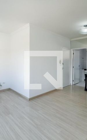 Apartamento à venda com 74m², 2 quartos e 1 vaga Apartamento à venda com 74m², 2 quartos e 1 vagaSala