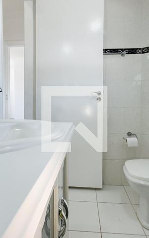 Apartamento à venda com 74m², 2 quartos e 1 vaga Apartamento à venda com 74m², 2 quartos e 1 vagaBanheiro Corredor