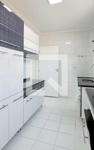 Apartamento à venda com 74m², 2 quartos e 1 vaga Apartamento à venda com 74m², 2 quartos e 1 vagaCozinha