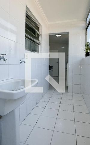 Apartamento à venda com 74m², 2 quartos e 1 vaga Apartamento à venda com 74m², 2 quartos e 1 vagaÁrea de Serviço