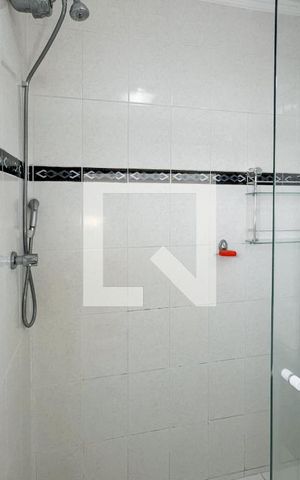 Apartamento à venda com 74m², 2 quartos e 1 vaga Apartamento à venda com 74m², 2 quartos e 1 vagaBanheiro Corredor