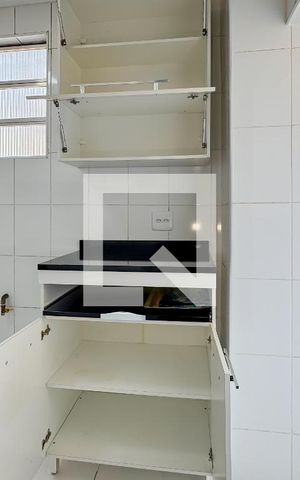 Apartamento à venda com 74m², 2 quartos e 1 vaga Apartamento à venda com 74m², 2 quartos e 1 vagaCozinha - Armários