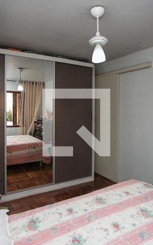Casa à venda com 100m², 3 quartos e 2 vagas Casa à venda com 100m², 3 quartos e 2 vagasQuarto 2