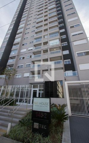 Apartamento à venda com 72m², 2 quartos e 1 vagaFachada
