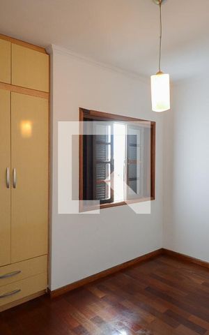 Casa à venda com 250m², 3 quartos e 2 vagas Casa à venda com 250m², 3 quartos e 2 vagasQuarto 3