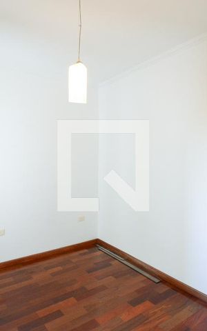 Casa à venda com 250m², 3 quartos e 2 vagas Casa à venda com 250m², 3 quartos e 2 vagasQuarto 3