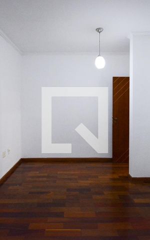 Casa à venda com 250m², 3 quartos e 2 vagas Casa à venda com 250m², 3 quartos e 2 vagasQuarto 2