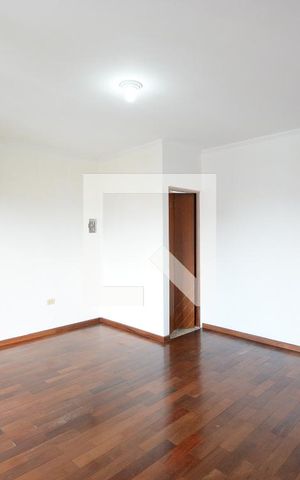 Casa à venda com 250m², 3 quartos e 2 vagas Casa à venda com 250m², 3 quartos e 2 vagasQuarto 1 ( Suíte )