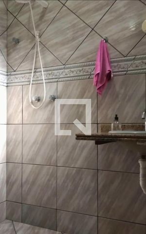Casa à venda com 360m², 4 quartos e 6 vagas Casa à venda com 360m², 4 quartos e 6 vagasBanheiro