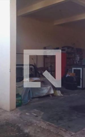 Casa à venda com 360m², 4 quartos e 6 vagas Casa à venda com 360m², 4 quartos e 6 vagasGaragem