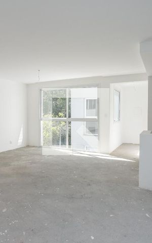 Apartamento à venda com 105m², 2 quartos e 1 vaga Apartamento à venda com 105m², 2 quartos e 1 vagaSala