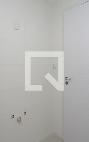 Apartamento à venda com 105m², 2 quartos e 1 vaga Apartamento à venda com 105m², 2 quartos e 1 vagaBanheiro da Suíte