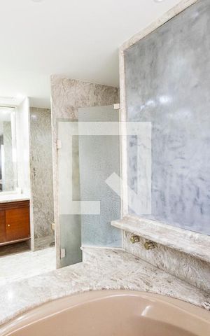 Apartamento à venda com 388m², 4 quartos e 4 vagas