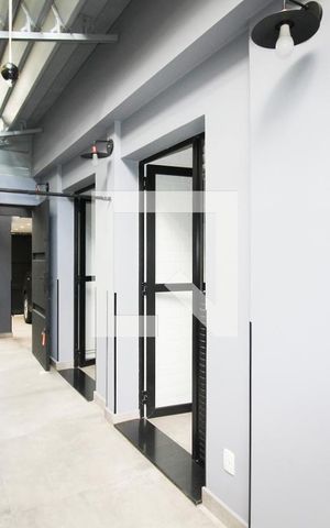 Casa à venda com 250m², 4 quartos e 3 vagas Casa à venda com 250m², 4 quartos e 3 vagasQuintal