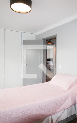 Casa à venda com 250m², 4 quartos e 3 vagas Casa à venda com 250m², 4 quartos e 3 vagasQuarto 2