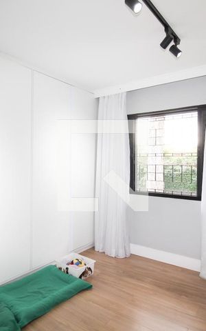 Casa à venda com 250m², 4 quartos e 3 vagas Casa à venda com 250m², 4 quartos e 3 vagasQuarto 1