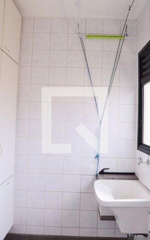 Apartamento para alugar com 58m², 1 quarto e 2 vagas Apartamento para alugar com 58m², 1 quarto e 2 vagasLavanderia