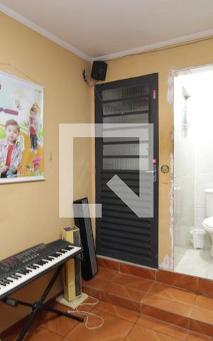 Casa à venda com 108m², 3 quartos e 2 vagasSuíte 1