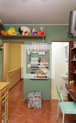 Casa à venda com 108m², 3 quartos e 2 vagasSuíte 2