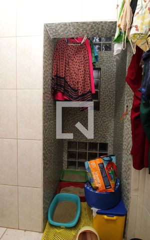 Casa à venda com 108m², 3 quartos e 2 vagasÁrea de Serviço