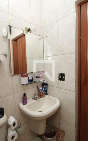 Casa à venda com 108m², 3 quartos e 2 vagasBanheiro da Suíte 3