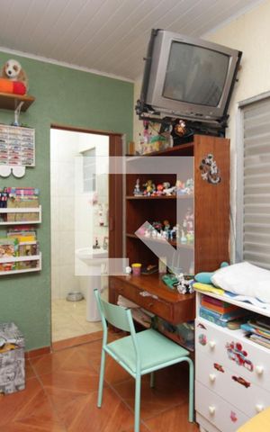 Casa à venda com 108m², 3 quartos e 2 vagasSuíte 2