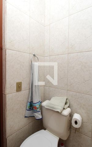 Casa à venda com 108m², 3 quartos e 2 vagasBanheiro da Suíte 2