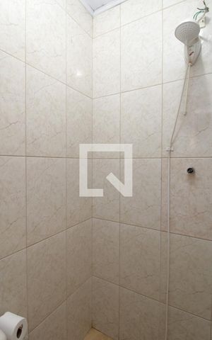 Casa à venda com 108m², 3 quartos e 2 vagasBanheiro da Suíte 2