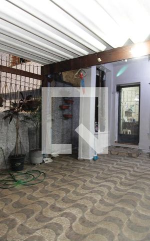 Casa à venda com 108m², 3 quartos e 2 vagasGaragem
