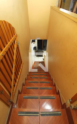 Casa à venda com 108m², 3 quartos e 2 vagasCorredor - Quartos