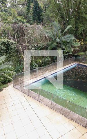 Casa à venda com 1000m², 5 quartos e 7 vagasPiscina
