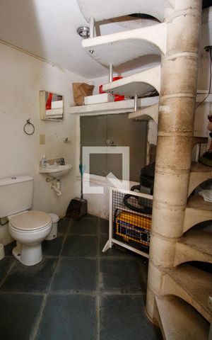 Casa à venda com 1000m², 5 quartos e 7 vagasGuarita