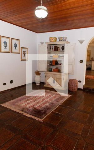 Casa à venda com 1000m², 5 quartos e 7 vagasSala 1