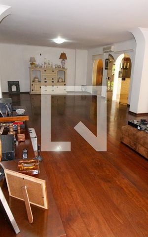 Casa à venda com 1000m², 5 quartos e 7 vagasSala 2