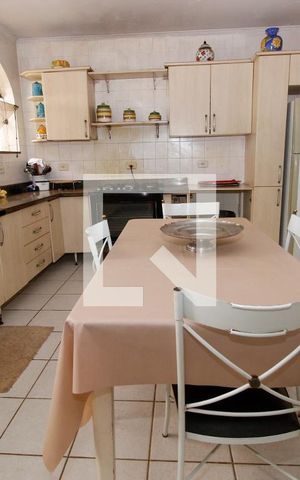 Casa à venda com 1000m², 5 quartos e 7 vagasCozinha