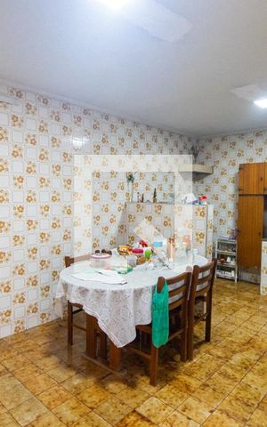 Casa à venda com 140m², 3 quartos e 2 vagas Casa à venda com 140m², 3 quartos e 2 vagasCozinha
