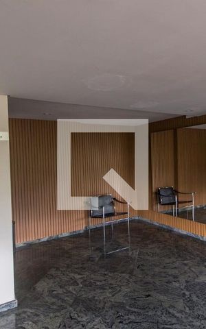Apartamento à venda com 202m², 4 quartos e 3 vagasHall social