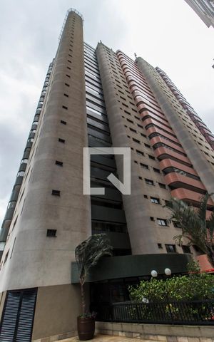 Apartamento à venda com 202m², 4 quartos e 3 vagasFachada do bloco