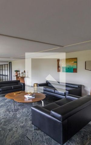Apartamento à venda com 202m², 4 quartos e 3 vagasHall social