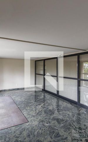 Apartamento à venda com 202m², 4 quartos e 3 vagasHall social