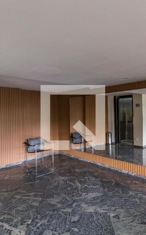 Apartamento à venda com 202m², 4 quartos e 3 vagasHall social