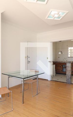 Apartamento para alugar com 66m², 3 quartos e 1 vagaSala