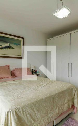 Casa de condomínio à venda com 329m², 4 quartos e 2 vagas Casa de condomínio à venda com 329m², 4 quartos e 2 vagasSuíte 1