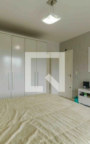 Casa de condomínio à venda com 329m², 4 quartos e 2 vagas Casa de condomínio à venda com 329m², 4 quartos e 2 vagasSuíte 1